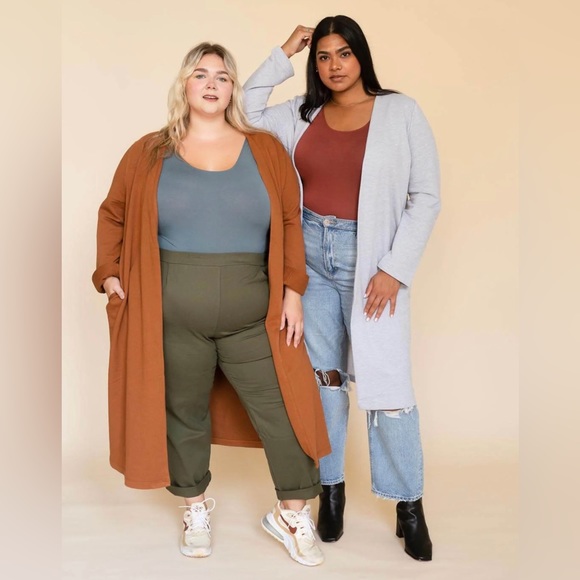 NettlesTale Valdes Cardigan in Caramel - Picture 8 of 10